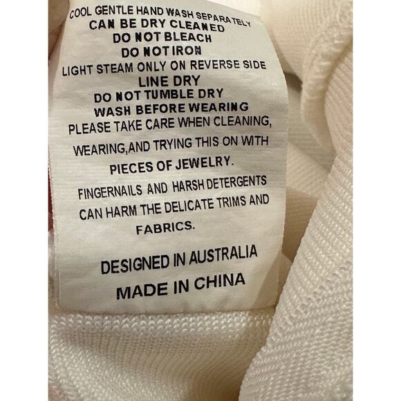 Elliatt Pippa Dress White Size Small Lightly Worn Flattering Ruched Fabric Comfy - Picture 14 of 14